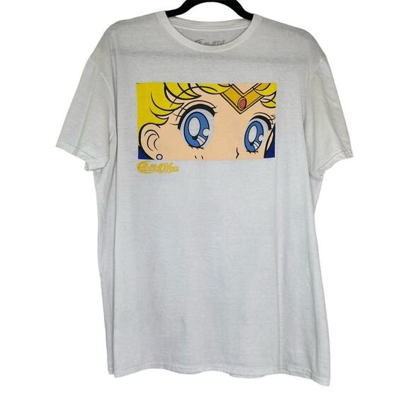 Sailor Moon Graphic Tee Large - Picture 1 of 8